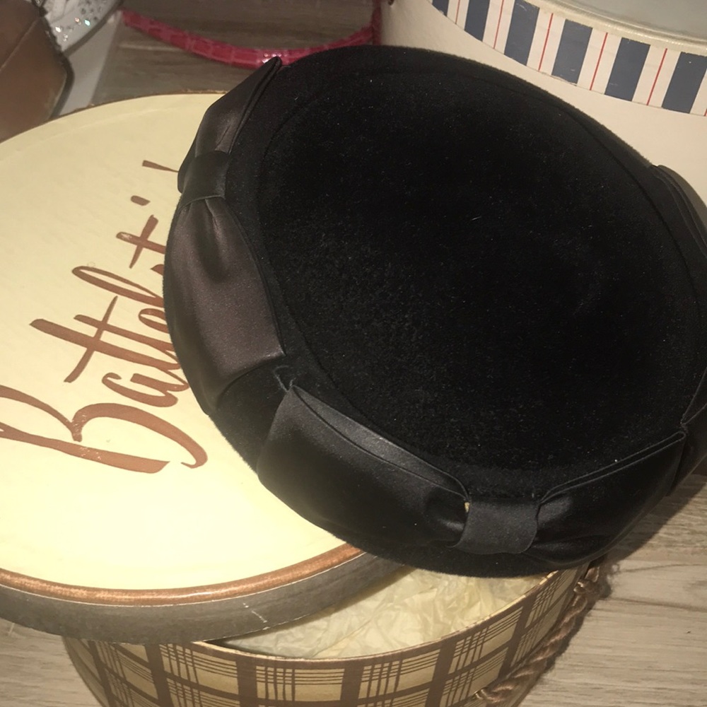 Vintage dress hat